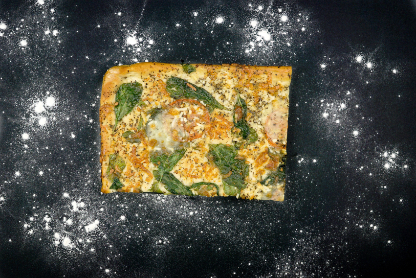 Pizza aux épinards Olive & Tomate